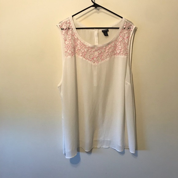 Torrid sleeveless blouse